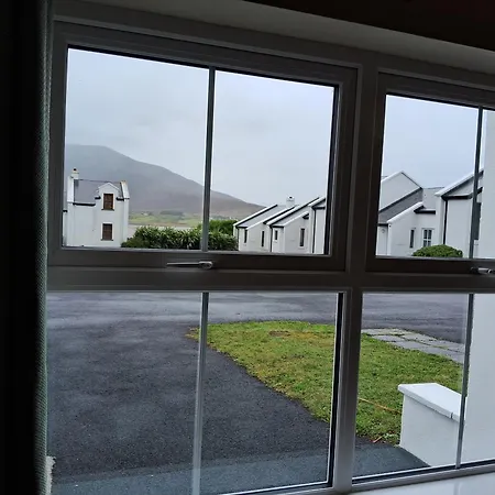 3 Barr Na Farraige *